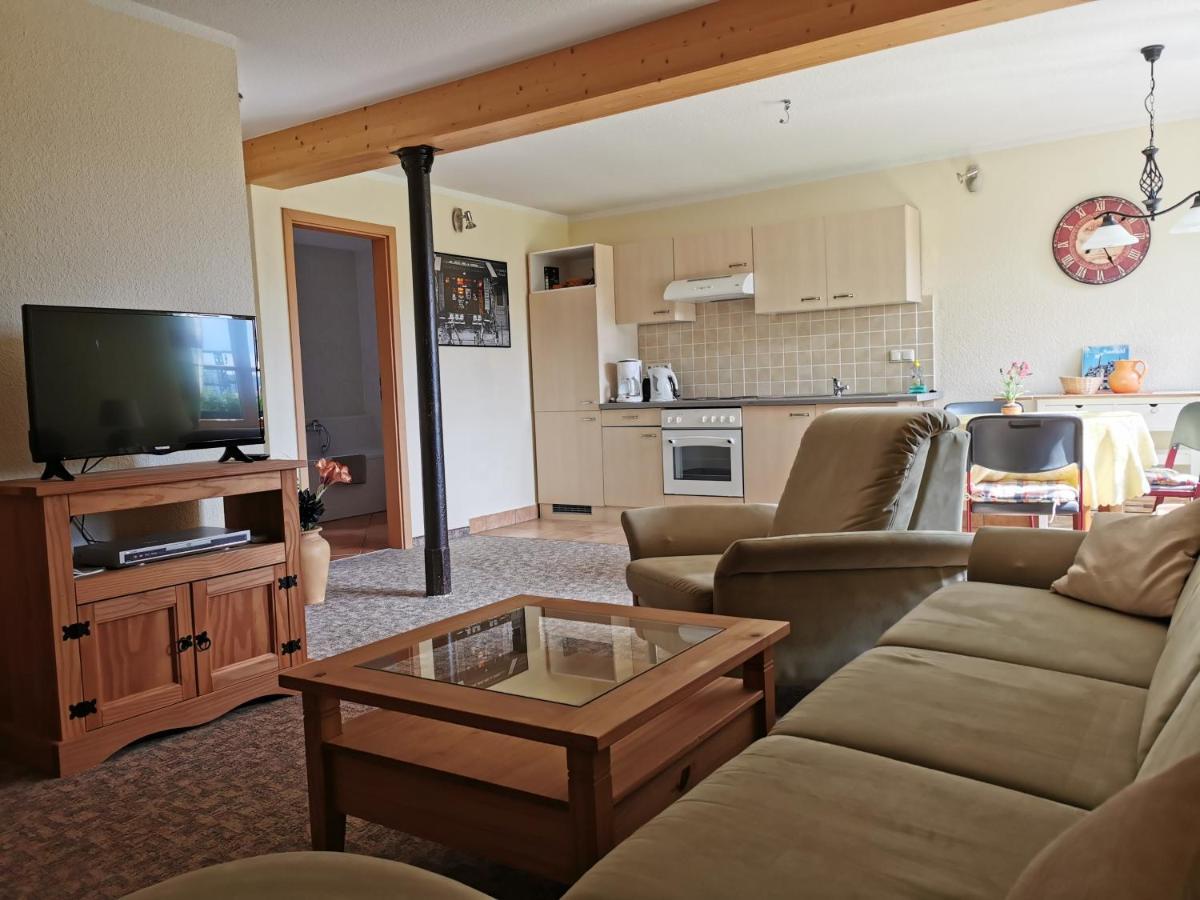 Ferienwohnung "Am Saalehaken" Gossitz Kültér fotó